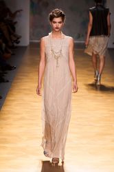 24422034_NicoleMillerSpring2014pMmDww-ln