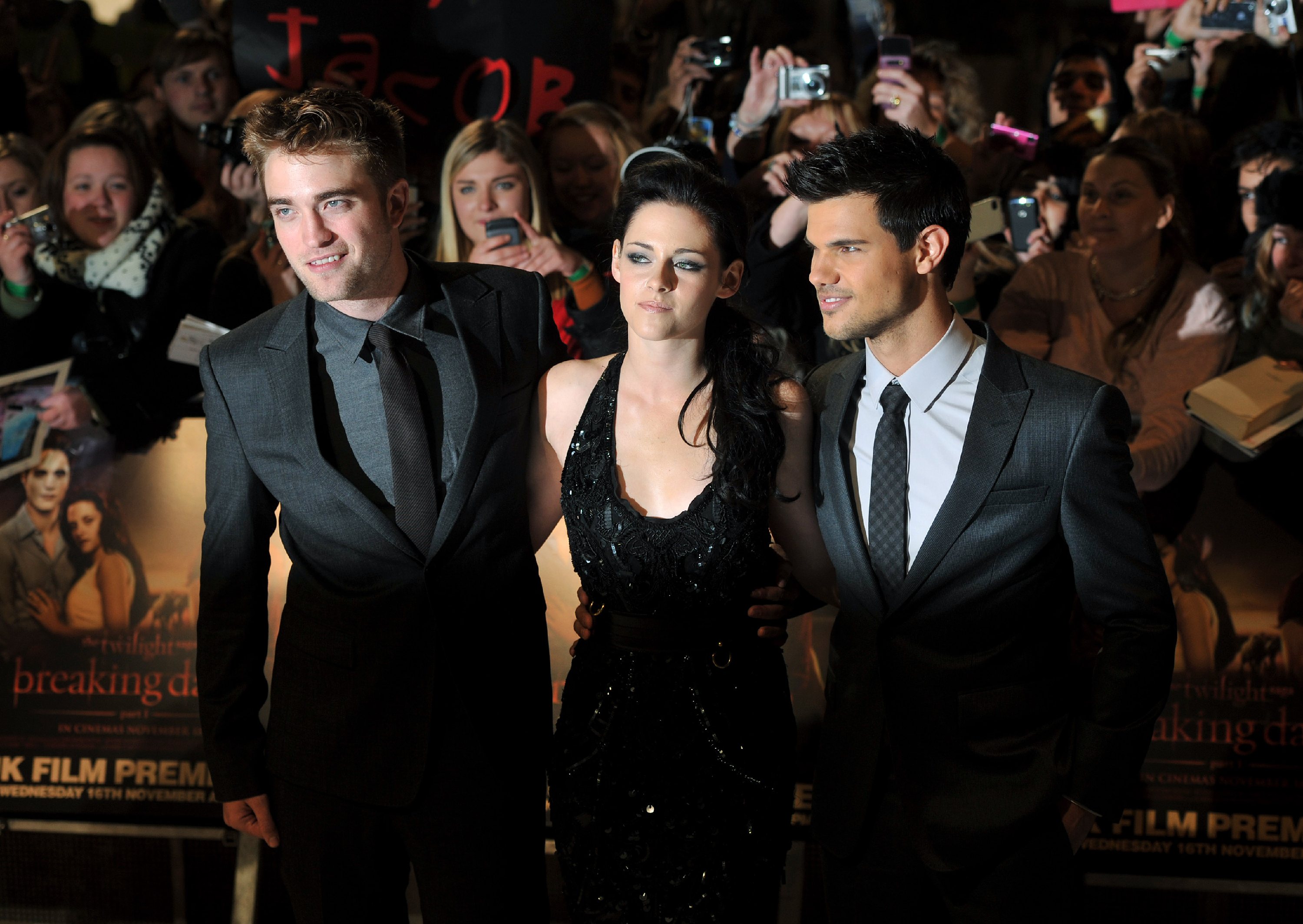 тео ю лето. тао окамото и хью джекман. ник робинсон короли лета. премьера лета 2013. премьера года реклама.